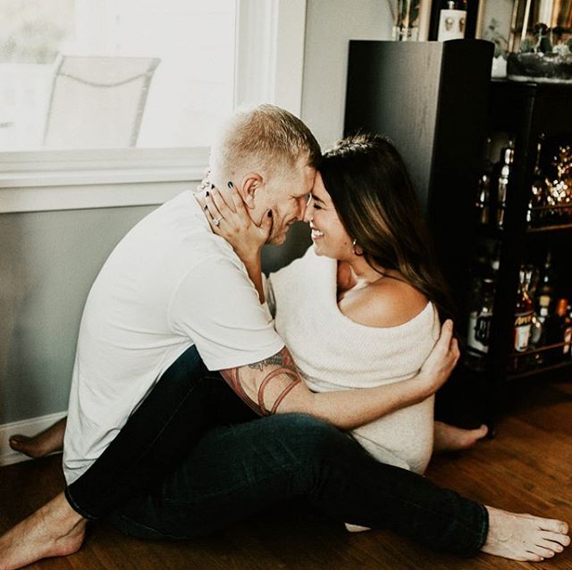 I just wrote a long caption and it fuggin got deleted. Summary:
x These hotties are adding a +1 to the fam.
x They were my last clients before leaving on our motorcycle trip last year.
x I’m going to stalk them and their baby when he flies out this Spring.
x I haven’t been productive today, happy Sunday.